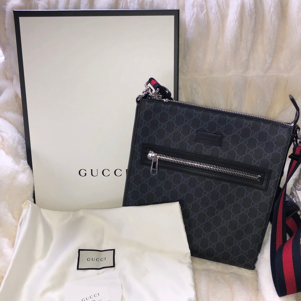 Gucci GG Black Messenger Bag - AUTHENTIC
